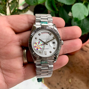 Montre mécanique automatique de luxe de haute qualité pour montre à mouvement perpétuel, lunette cannelée, cadran argenté avec diamants, édition limitée, acier inoxydable - Product Image 1