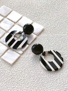 Pendientes de Resina Hechos a Mano, Joyería de Resina Epoxi, Pendientes Colgantes, Artesanía Clásica para Fiestas, para Mujer - Product Image 1