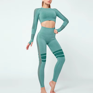 Conjunto Deportivo para Mujer, Leggings Largos sin Costuras de Color Sólido con Top Corto de Manga Larga y Cuello Alto, Ropa Deportiva Transpirable con Textura - Product Image 3