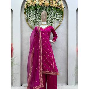 Haut et bas de créateur avec Dupatta pour la fête Taille XL - Product Image 1