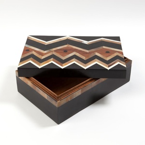 Caja de madera Black Zigzag Bone and Horn Shells Joyero Trending en Estados Unidos de América por Lametierartz - Product Image 1