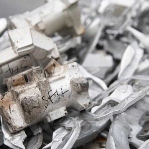 Ladrillos de Zinc Industrial Premium, Material Limpio y Clasificado, Alta Pureza, Metal Reciclable, Stock para Exportación a Granel - Product Image 4