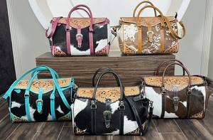 New Arrival Luxury Handmade Business Trip Duffel Bag Custom Hand <b>Tooled</b> Cow <b>Leather</b> Weekender Shoulder Bag Travel Bags for Women - Product Image 4