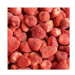 ขนมผลไม้สตรอว์เบอร์รีอบกรอบแบบฟรีซดราย อาหารสะอาดจากเวียดนาม - Product Image 1