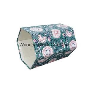 Poubelle décorative ouverte faite à la main en carton PP imprimé au bloc, avec enveloppe en tissu 100 % coton. - Product Image 6