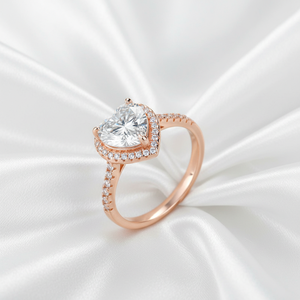 แหวนมอสซาไนต์แท้ 1.50 กะรัต ดีไซน์รูปทรงอินฟินิตี้ คลาสสิก ประดับเพชรแบบพาเว่ ตัวเรือนเงินแท้ S925 เหมาะสำหรับเป็นแหวนแต่งงานหรือของขวัญวันครบรอบ - Product Image 5