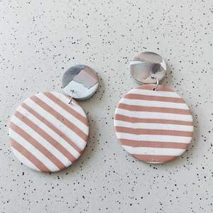 Pendientes de Resina Premium, Accesorios Elegantes de Cristal, para Fiestas, Uso Casual y Festivo, Hechos a Mano, Durabilidad Prolongada RR - Product Image 6