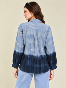 เสื้อเชิ้ตผู้หญิงผ้าวิสโคสลายมัดย้อม แขนยาว ทรงหลวม สไตล์ลำลอง สำหรับฤดูใบไม้ผลิและฤดูร้อน สีน้ำเงินไล่เฉดลายป๊อปลิน - Product Image 5
