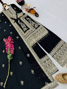 Salwar Kameez Morado Bordado con Hilo Dorado, Traje Tradicional para Mujer, India, Pakistán, Boda, Largo hasta el Tobillo, Corte Regular - Product Image 3