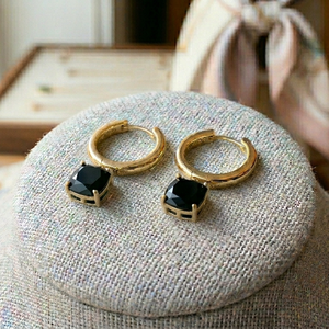 ต่างหูห้อยทรงหยดน้ำประดับออนิกซ์สีดำทรงคุชชั่นคัท ดีไซน์หรูหรา ความยาว 4 นิ้ว ขนาดหิน 10 มม. เงินแท้ 925 ชุบทอง 18K เหมาะสำหรับงานปาร์ตี้ - Product Image 5