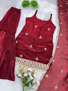 Conjunto de Shalwar Kameez Rojo, Tela de Terciopelo, Traje Pathani, Dupatta con Borde Bordado, Ropa Festiva - Product Image 6