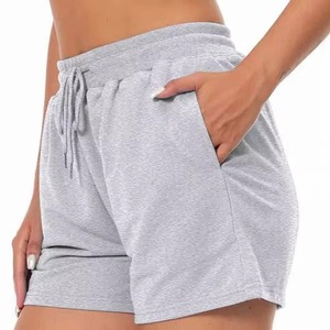 Shorts en molleton pour femmes, très demandés, de haute qualité, 100% coton, légers, respirants, logo personnalisé, OEM, séchage rapide, coupe classique - Product Image 4