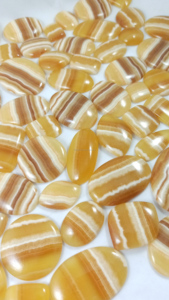 Fabricant professionnel de pierres précieuses, calcite jaune, pierres naturelles en vrac, cabochons facettés, vente en gros, export en vrac, Inde - Product Image 3