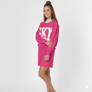 Conjunto Moderno de Suéter con Cuello Alto y Pantalones Cortos para Mujer, con Manga Larga Holgada, Pantalones Cortos Cómodos por Encima de la Rodilla, Color Sólido, para Uso Diario - Product Image 1