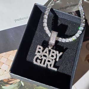 Collier Pendentif Personnalisé avec Initiales Serties de Diamants Moissanite, Style Hip Hop Bling, Bijou Lettre - Product Image 5
