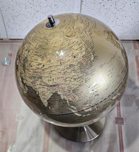 ลูกโลกโลหะประดับตกแต่งอย่างหรูหรา พร้อมลวดลายมหาสมุทรและลายฉลุ ประดับด้วยทองคำเปลว เหมาะสำหรับเป็นของขวัญสุดหรู - Product Image 4