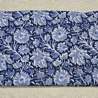 Robe en tissu de coton léger écologique, imprimée à la main aux motifs floraux bleus, fabriquée à la main en Inde, style Jaipuri, motif floral botanique et vigne.