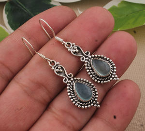 ต่างหูอะความารีนธรรมชาติทรงหยดน้ำ เงินแท้ 925 หรูหรา รูปทรงหยดน้ำ ประดับพลอยประจำเดือนมีนาคม เครื่องประดับสำหรับผู้หญิง งานปาร์ตี้ ขายส่ง - Product Image 4