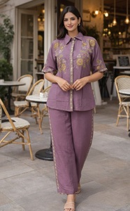 คอลเลคชั่นชุดเซ็ตผู้หญิงแขนสั้นสุดฮิต ราคาประหยัด เหมาะสำหรับใส่ทำงานและไปงานปาร์ตี้ - Product Image 2