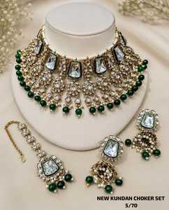 Indian Traditional Antique Gold Plated Flower Pattern Imitation <b>Pearl</b> Kundan Choker Necklace Earring <b>Set</b> Lavender Purple <b>Jewelry</b> - Product Image 1