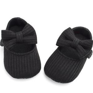 Chaussures pour bébé tricotées sur mesure avec nœud, style doux, nouveau-né, printemps, respirantes, en coton - Product Image 2