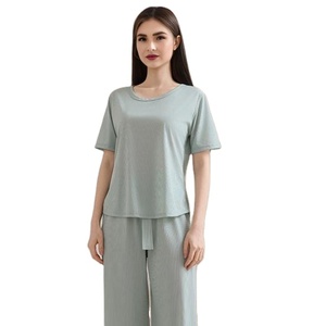 Premium Set di <span class=keywords><strong>pigiama</strong></span> intrecciato da <span class=keywords><strong>donna</strong></span> in <span class=keywords><strong>cotone</strong></span> traspirante doppio Jersey romantico modello di lusso invernale di finitura in tessuto Premium - Product Image 4