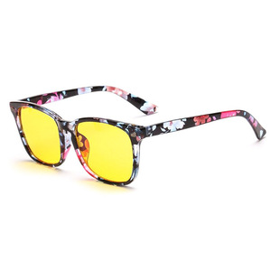 Gafas de Sol con Montura Cuadrada y Lentes de Color de Alta Calidad, Protección UV400, Material de PC, para Hombre y Mujer - Product Image 1