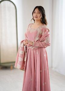Robe de soirée de créateur avec dupatta – Collection de tenues de fête - Product Image 5