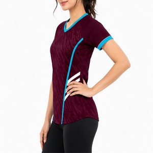 Camiseta deportiva personalizada para mujer, camiseta deportiva sublimada personalizada con cuello en V, diseño transpirable para mujer - Product Image 3