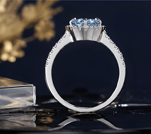 แหวนแต่งงานเพชรทรงหัวใจสีน้ำเงินแฟนซี ชุบโรเดียม ทอง 14k ประดับเพชรแล็บโกรว์ พร้อมวงแหวนล้อมเพชร |   สำหรับงานเลี้ยงของขวัญ - Product Image 2