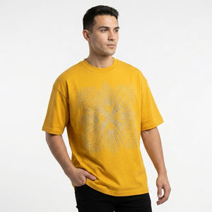 Camiseta de Manga Corta con Cuello Redondo Amarillo para Hombre, Corte Regular, Diseño Geométrico con Pedrería, Transpirable, de Algodón Jersey, Estilo Casual Urbano - Product Image 3