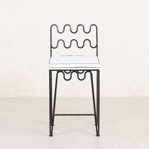 เก้าอี้เหล็กสไตล์เรียบง่ายพร้อมเบาะรองนั่งสีขาว โครงเหล็กทรงสี่เหลี่ยม - Product Image 4
