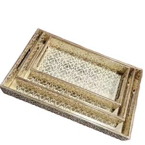 Juego de Bandejas de Servicio de Lujo Personalizadas para Ramadán - Tamaño Largo con Marco Dorado e Impresión UV en Vidrio para Uso Familiar y en Restaurantes - Product Image 1