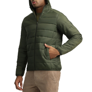 Chaqueta Acolchada Unisex Impermeable y Cortavientos con Cuello Alto y Diseño de Parches, 100% Nailon - Product Image 3
