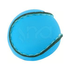 Balles de hurling fiables, conçues pour une performance stable et une maniabilité fluide pendant les matchs. - Product Image 5