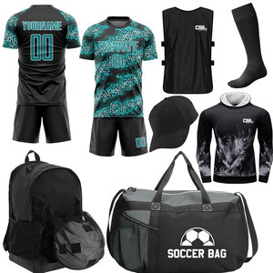 ชุดฟุตบอลทันสมัยสำหรับผู้ชาย เสื้อและกางเกงขาสั้น ดีไซน์สวยงาม ผลิตจากผ้าคุณภาพสูง เหมาะสำหรับการฝึกซ้อม การแข่งขัน และชุดกีฬา - Product Image 1