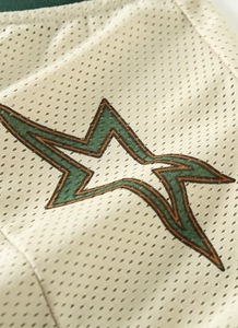 เสื้อยืดแขนกุดคอวีสไตล์อเมริกันฟุตบอลวินเทจสำหรับผู้ชายปี 2025 ระบายอากาศได้ดี พิมพ์ลายโลโก้ด้านหน้า ผ้าทอเนื้อแน่น สวมใส่สบายๆ สไตล์สปอร์ต - Product Image 6