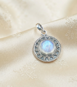 Collar con Colgante de Mandala Solar de Piedra Lunar Arcoíris Redonda de Plata de Ley 925, Chapado en Oro Rosa y Oro Amarillo, Joyería Hecha a Mano para Mujer - Product Image 5