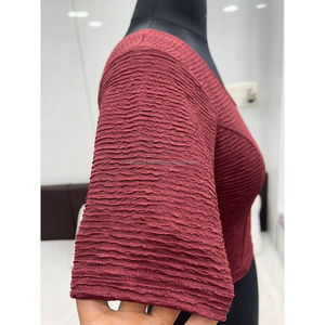 BLUSA LISTA PARA LLEVAR ENVOLVENTE - Product Image 1
