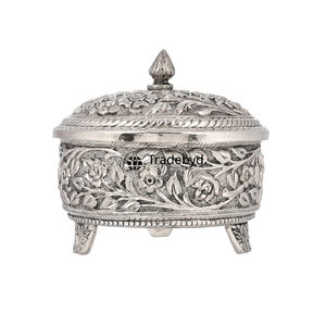 Boîte décorative en métal faite à la main, accessoire de rangement haut de gamme pour la maison par Tradebyd - Product Image 3