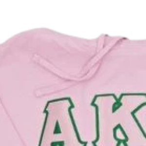 เสื้อฮู้ด AKA สีชมพูอ่อน พร้อมตัวอักษร AKA ปักด้วยไหมพรมสีเขียวและสีขาว เสื้อผ้าสำหรับสตรีในกลุ่มเพื่อนร่วมชั้นเรียน - Product Image 5