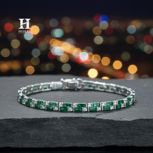 Bracelet de luxe serti d'émeraudes, bracelet en moissanite VVS, bracelet en diamant cultivé en laboratoire, bracelet en argent 925, bracelet tennis hip-hop, bijoux personnalisés - Product Image 3