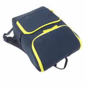 Mochila escolar moderna con bloques de color, tela resistente al agua, compartimento acolchado interno para portátil de 15.6 pulgadas y mochila escolar. - Product Image 3