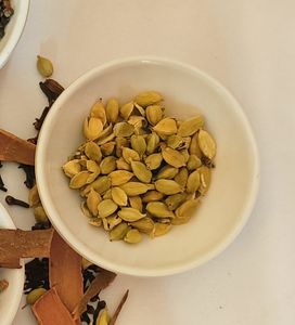 CARDAMONE VERT Qualité Premium 100% Naturel Entier 7MM 8MM 8MM++ Marque KSBT Du Karnataka - Product Image 1
