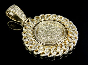Pendentif de charme pour homme en moissanite de laboratoire, argent sterling 925 plaqué or 18 carats, certifié GCI IDGL, sertissage griffe de luxe, style Hip Hop - Product Image 4