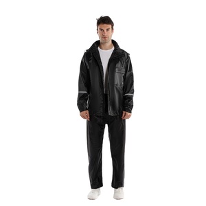 Ensemble survêtement homme coupe-vent réfléchissant en polyester, veste et pantalon streetwear d'hiver imperméables et personnalisables - Product Image 3
