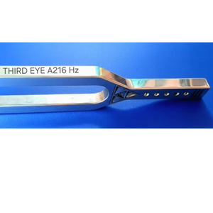 Diapason géant sonore en forme d'épée pour le Chakra du Troisième Œil, A 216 Hz, Fabrication Mars - Product Image 1