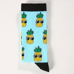 Calcetines Casuales de Uso Diario, Transpirables, de Material Suave, Diseñados para Moda Casual y Uso Durante Todo el Día - Product Image 2