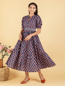 Nouvelle arrivée de robe longue élégante 100% coton pour femmes imprimé à la main en vert décontracté et lavable avec décoration de boutons - Product Image 4