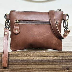 Sac à bandoulière en cuir véritable vintage fait main pour femmes, sac à main en cuir de vache, vente en gros personnalisée - Product Image 5